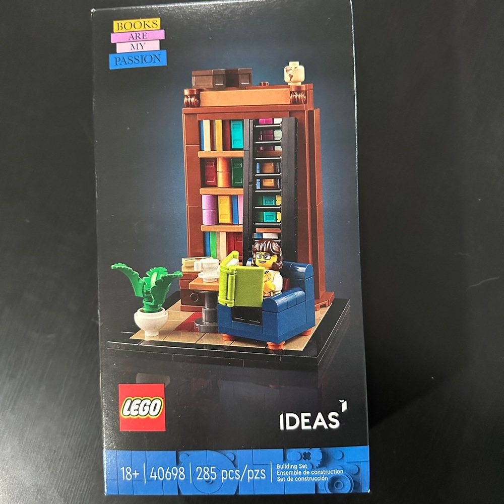 SOLD LEGO Books Are My Passion 40698